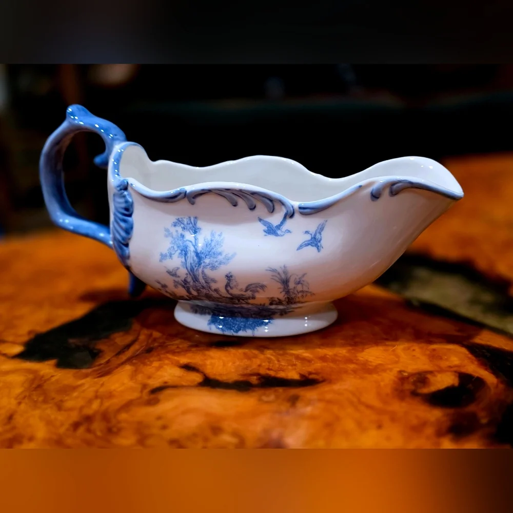 Aux Au Provence China VERY RARE Antique Porcelain Sauce Boat 18th Century - Picture 5 of 8